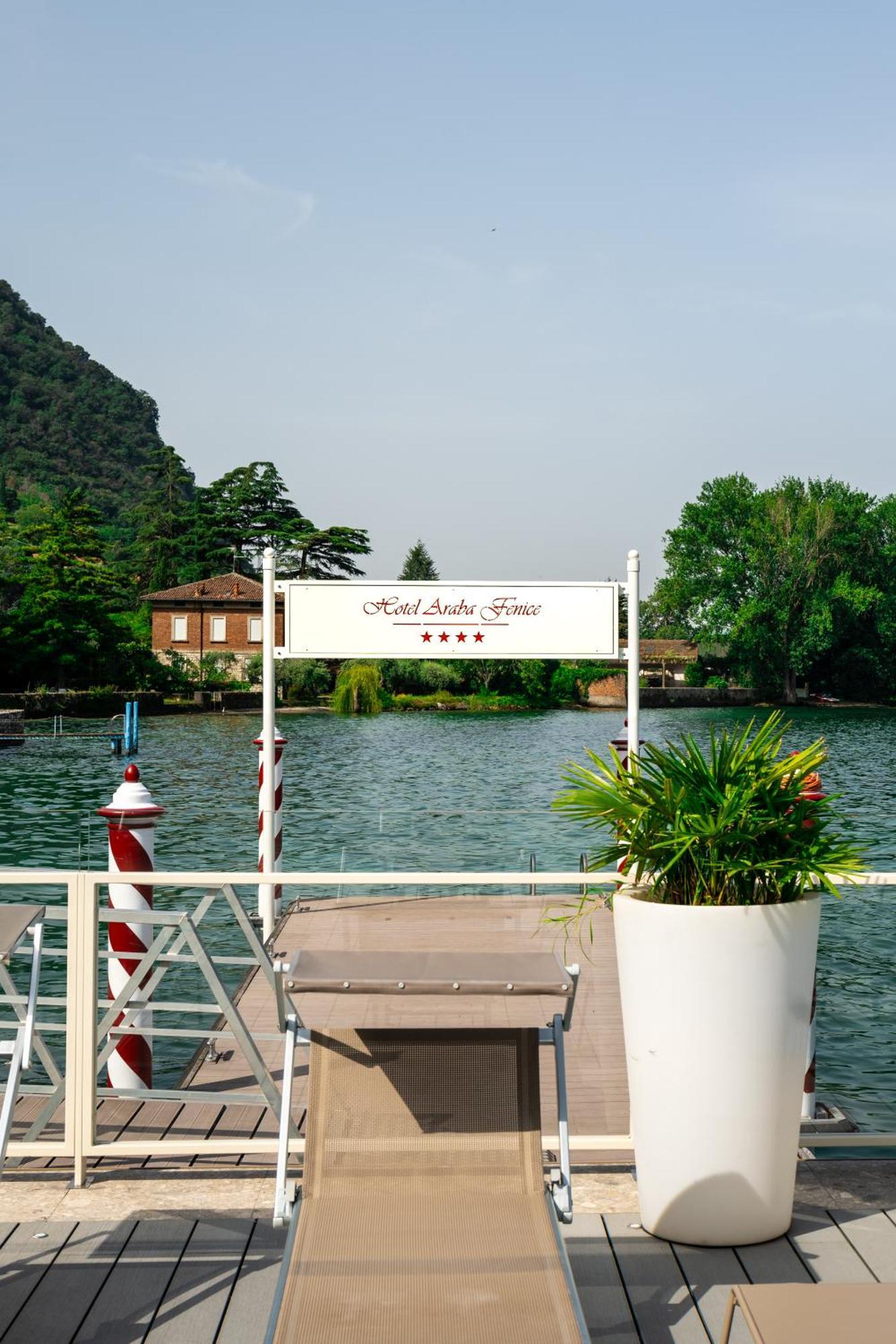 Araba Fenice Hotel Iseo Ngoại thất bức ảnh