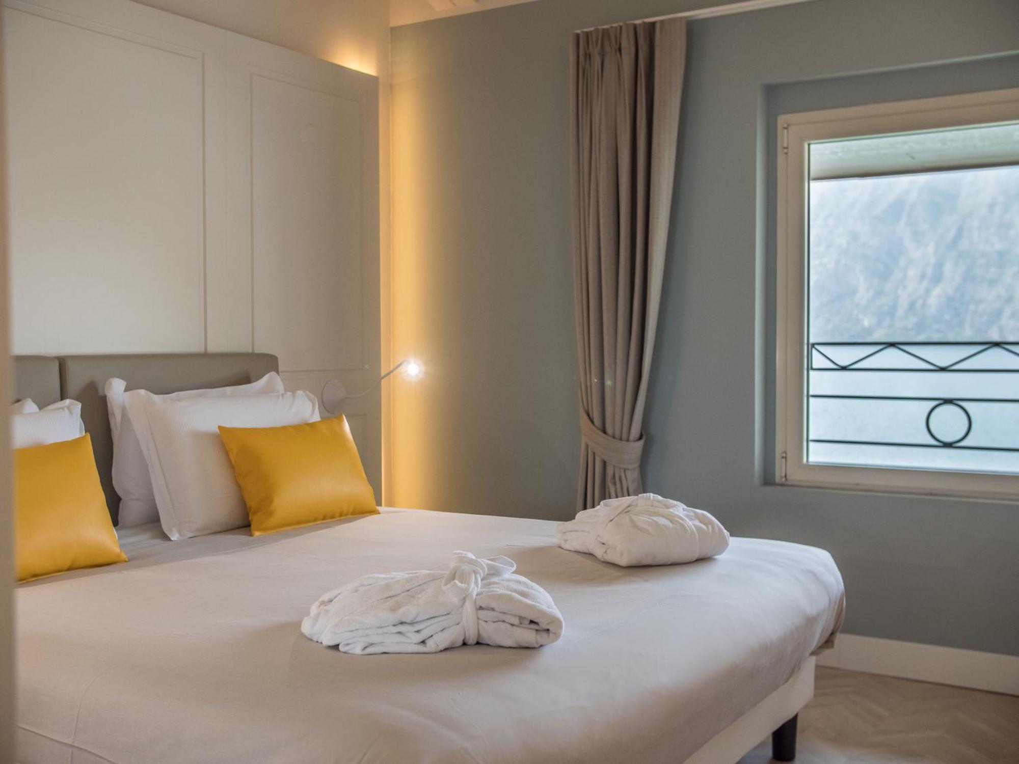 Araba Fenice Hotel Iseo Ngoại thất bức ảnh