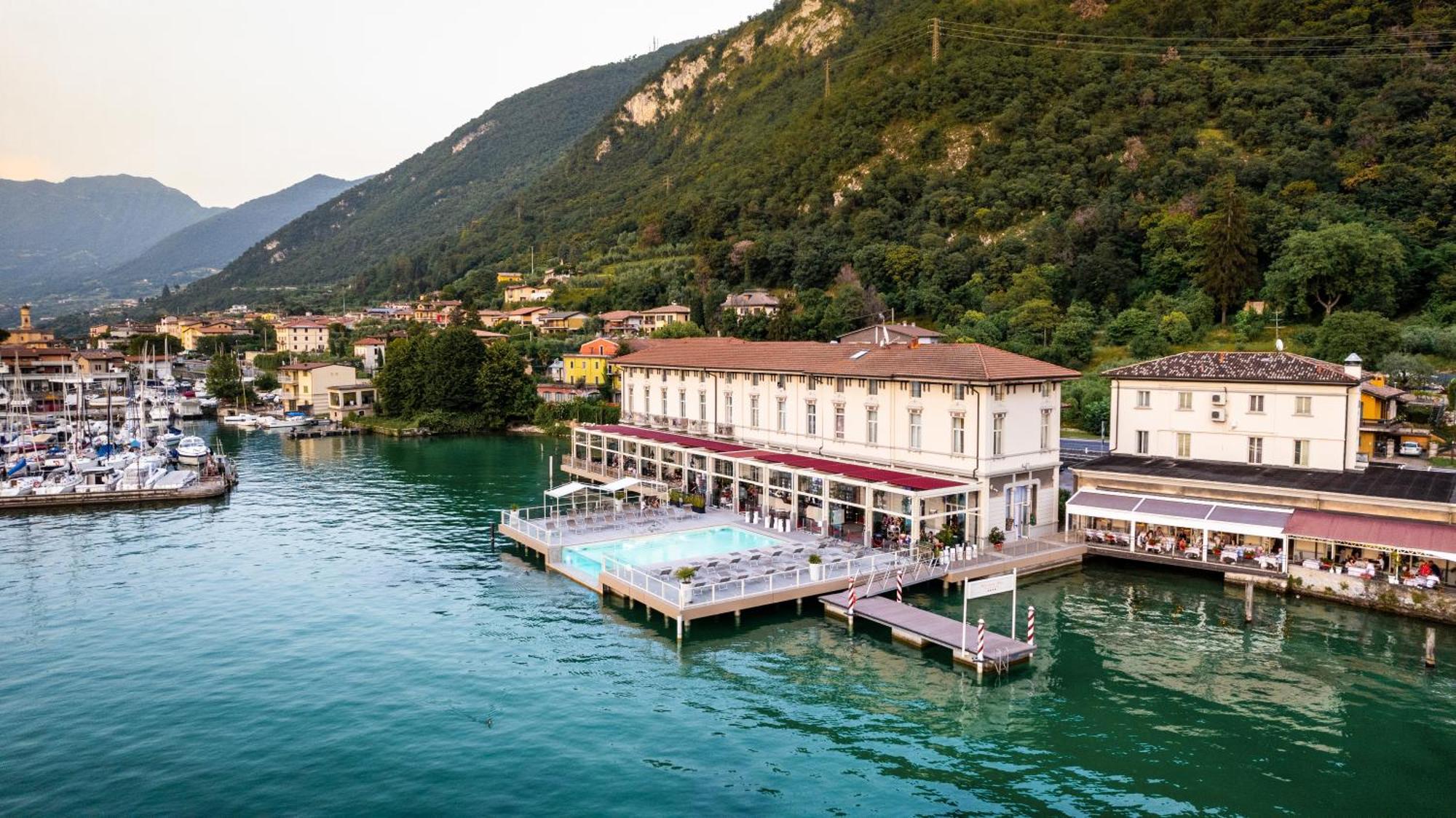 Araba Fenice Hotel Iseo Ngoại thất bức ảnh