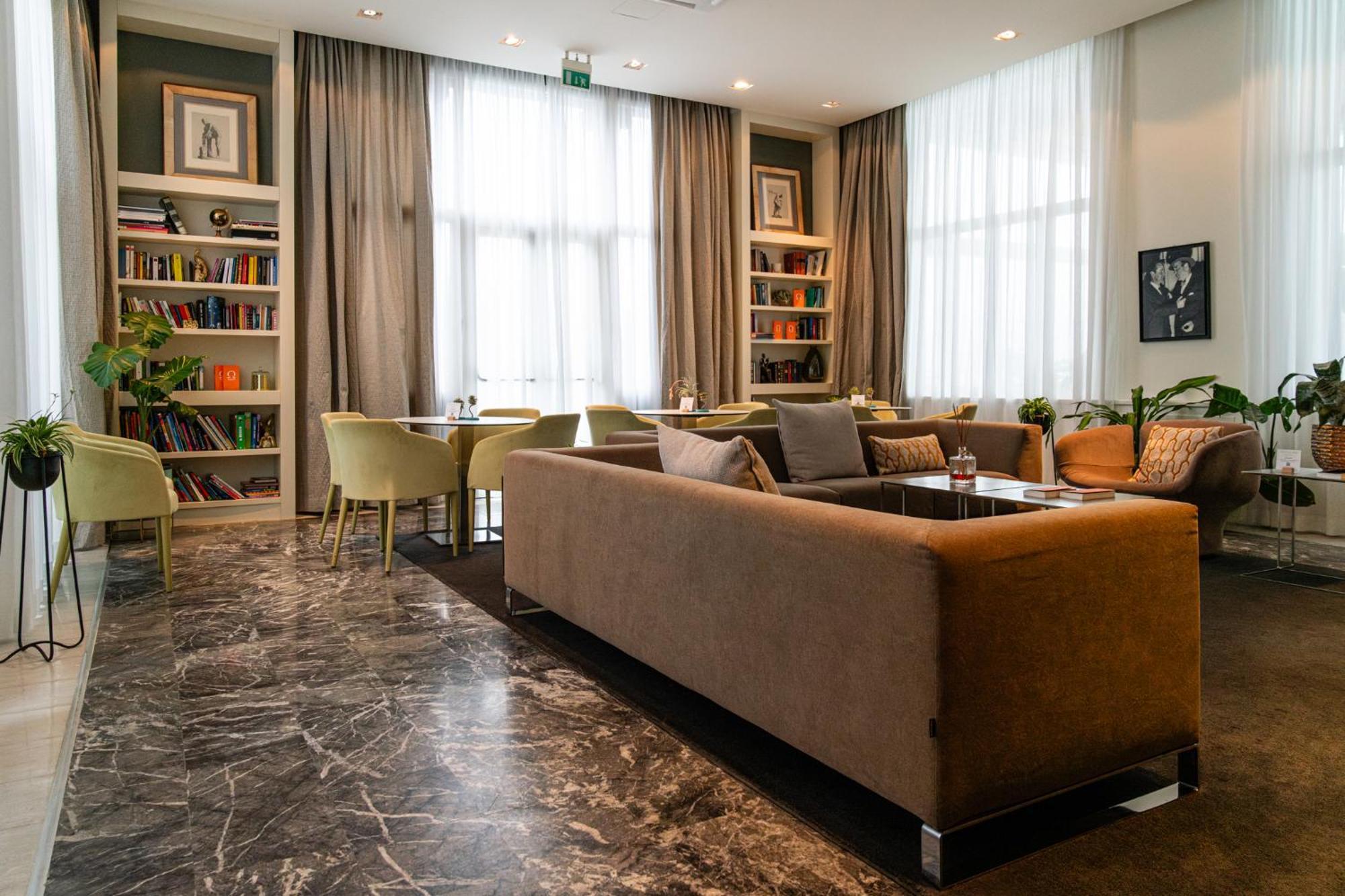 Araba Fenice Hotel Iseo Ngoại thất bức ảnh